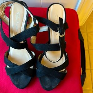 Black heel sandals